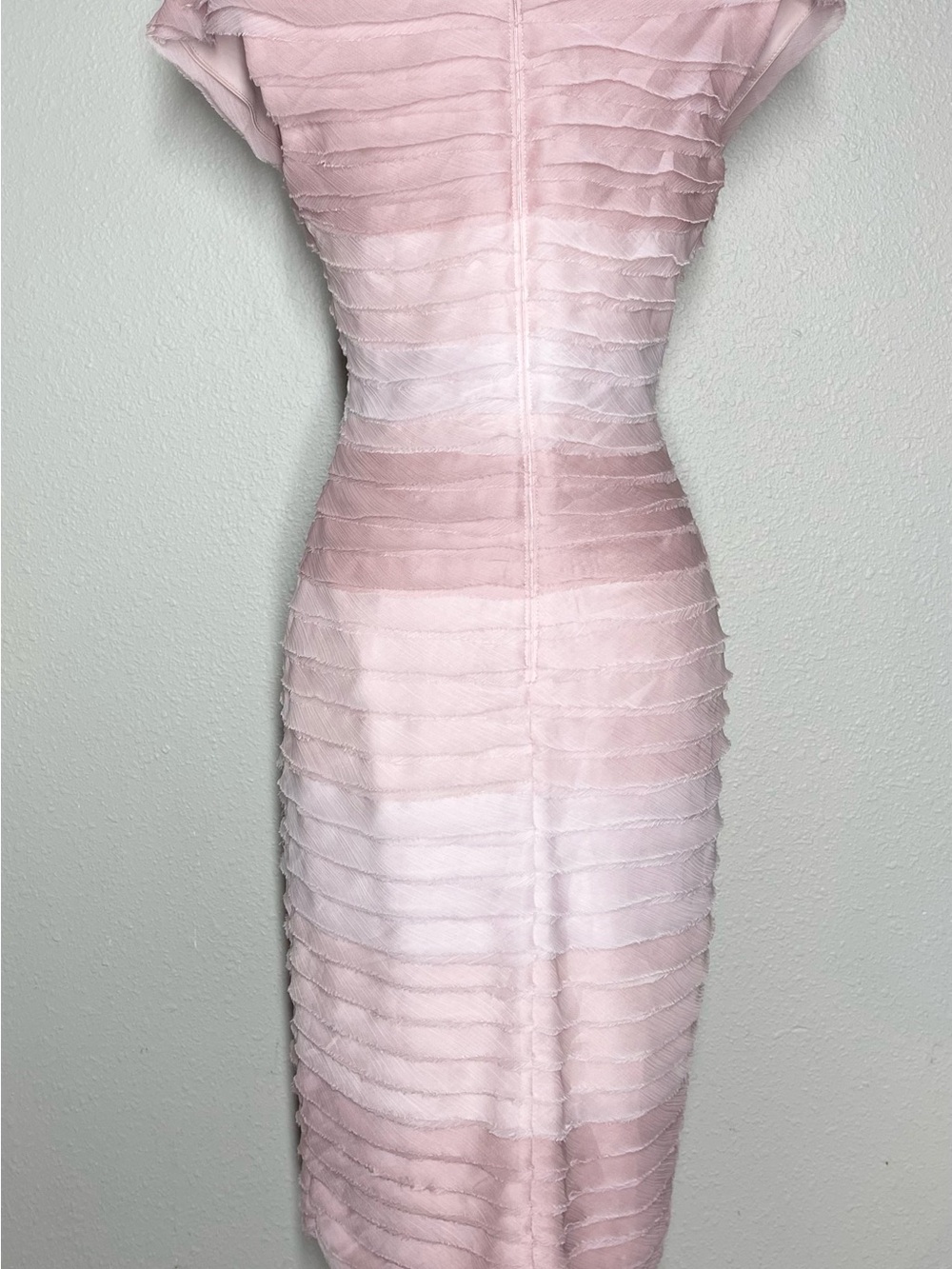 Tadashi Shoji ombré midi dress crafted in banded crinkled chiffon 6 - Picture 3 of 5